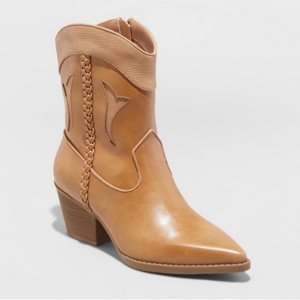 Women's Shana Cowboy Boots - Universal Thread" Cognac